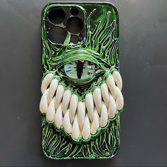Handmade Collection Cthulhu Mythos Eyeball & Teeth Creepy Gothic 3D Phone Case - Picture 2 of 9